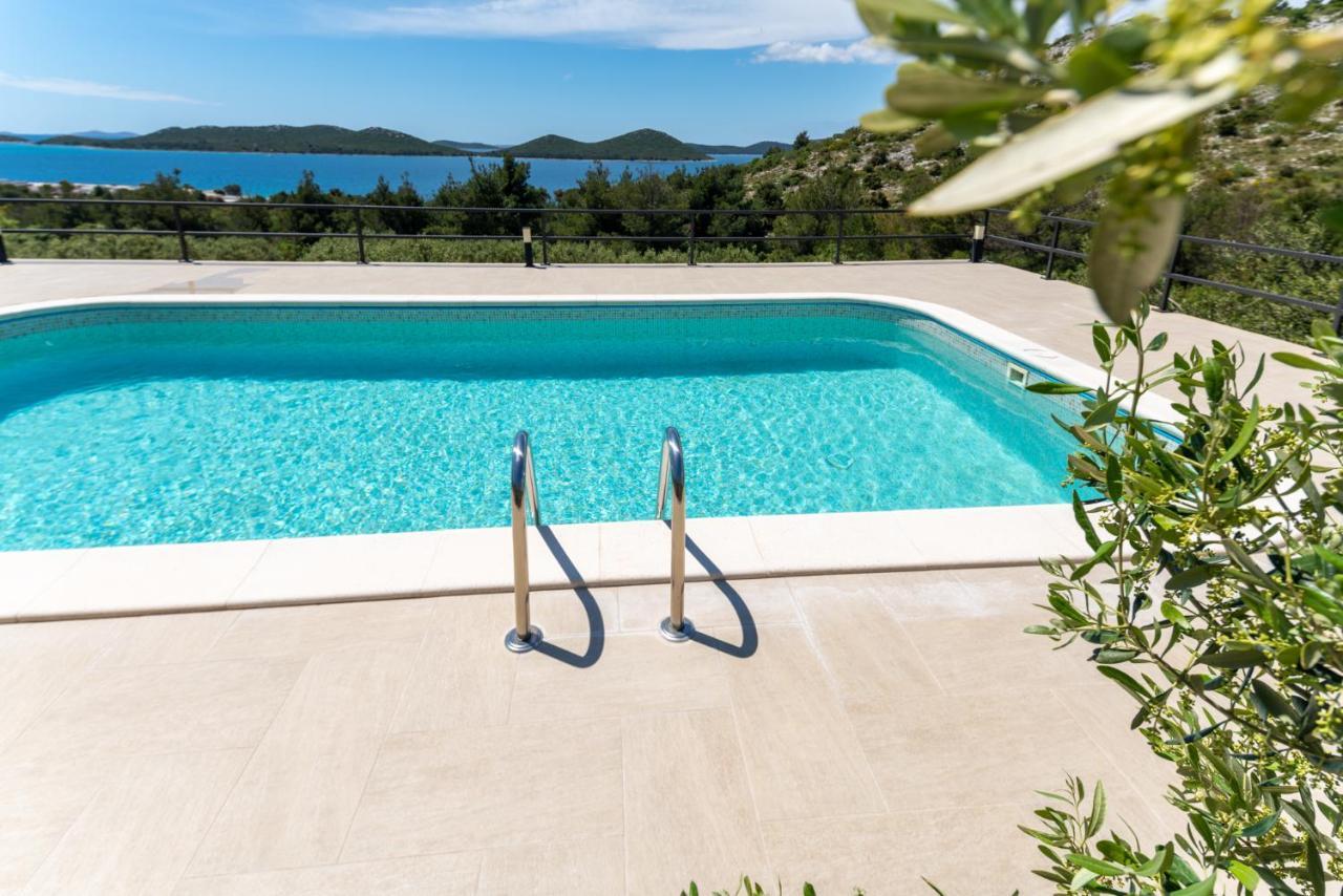 Holiday Home Svemir Drage Ngoại thất bức ảnh