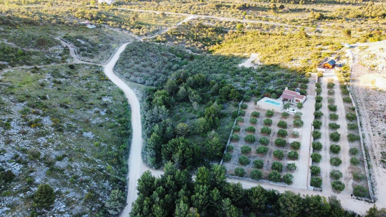 Holiday Home Svemir Drage Ngoại thất bức ảnh