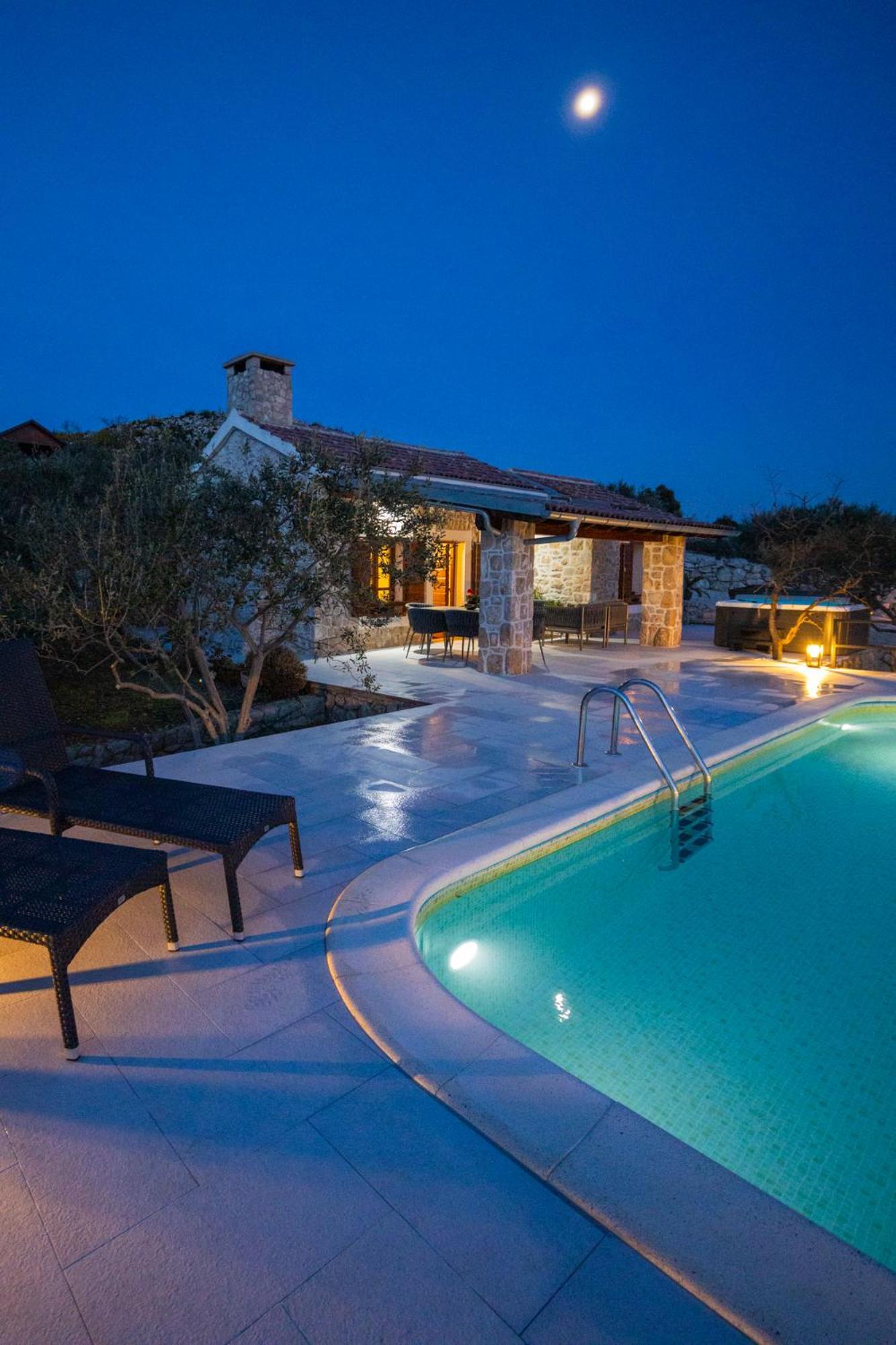 Holiday Home Svemir Drage Ngoại thất bức ảnh