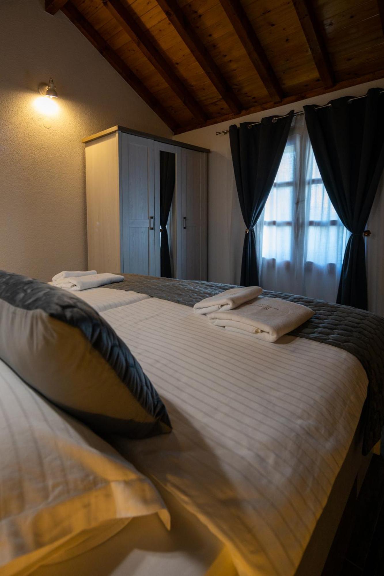Holiday Home Svemir Drage Ngoại thất bức ảnh