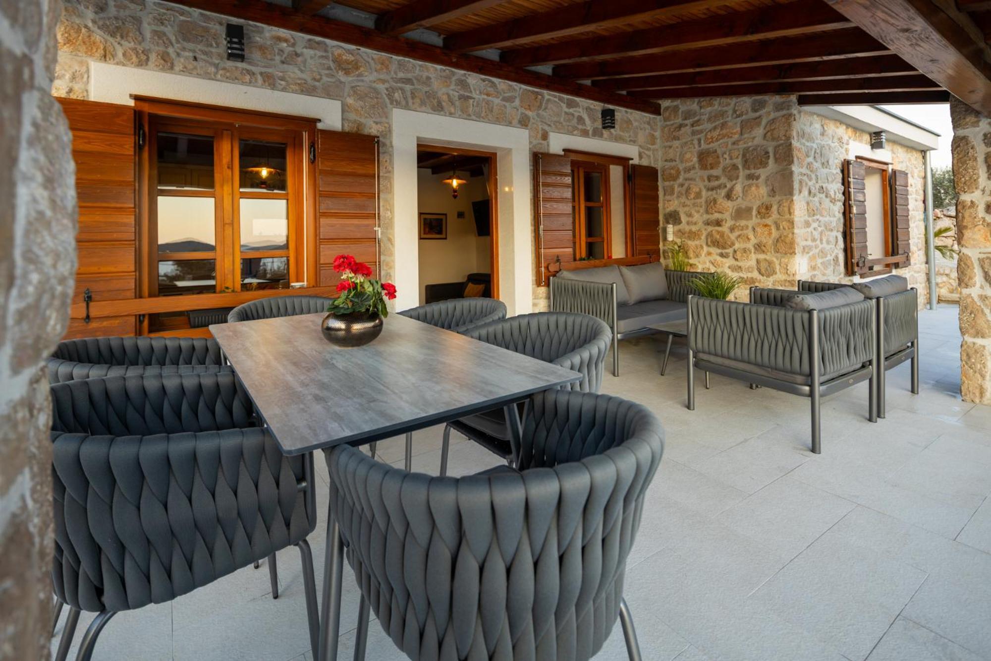 Holiday Home Svemir Drage Ngoại thất bức ảnh